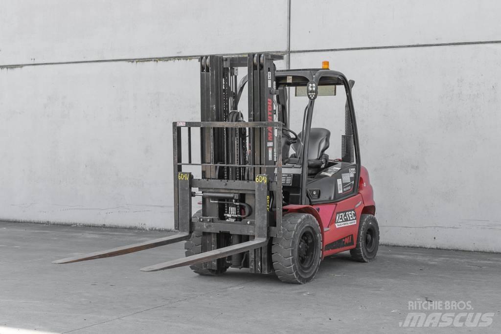 Manitou MI 30 D 柴油叉车