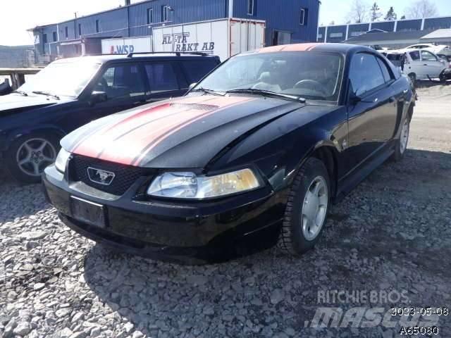 Ford Mustang 底盘和悬架