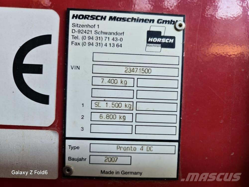 Horsch Pronto 4 DC 多功能条播机