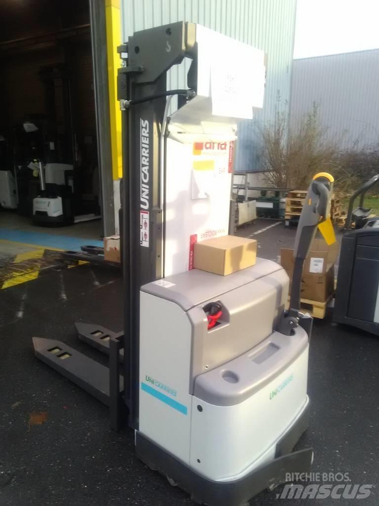 UniCarriers PSH200 手推堆垛车