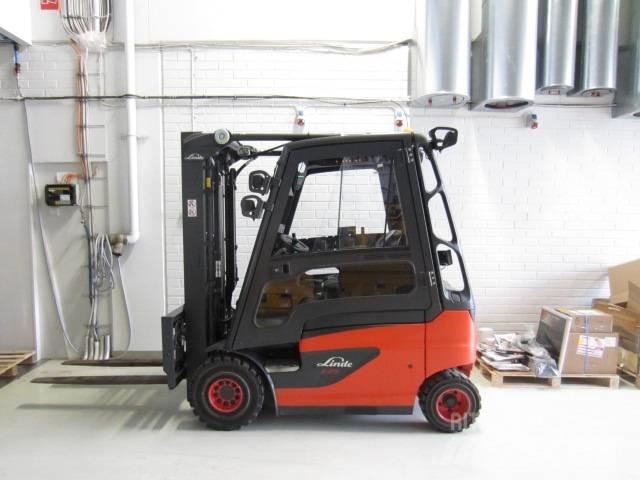 Linde E25 电动叉车