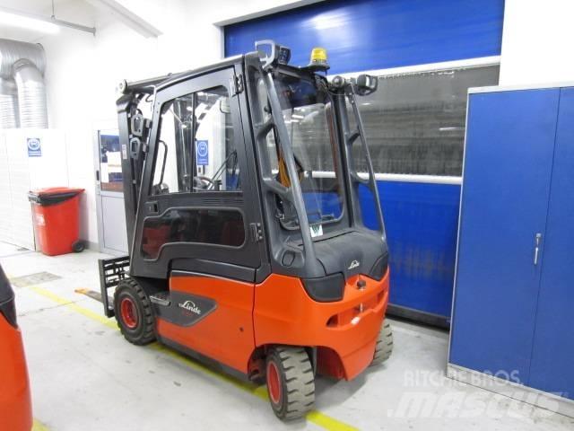 Linde E25 电动叉车