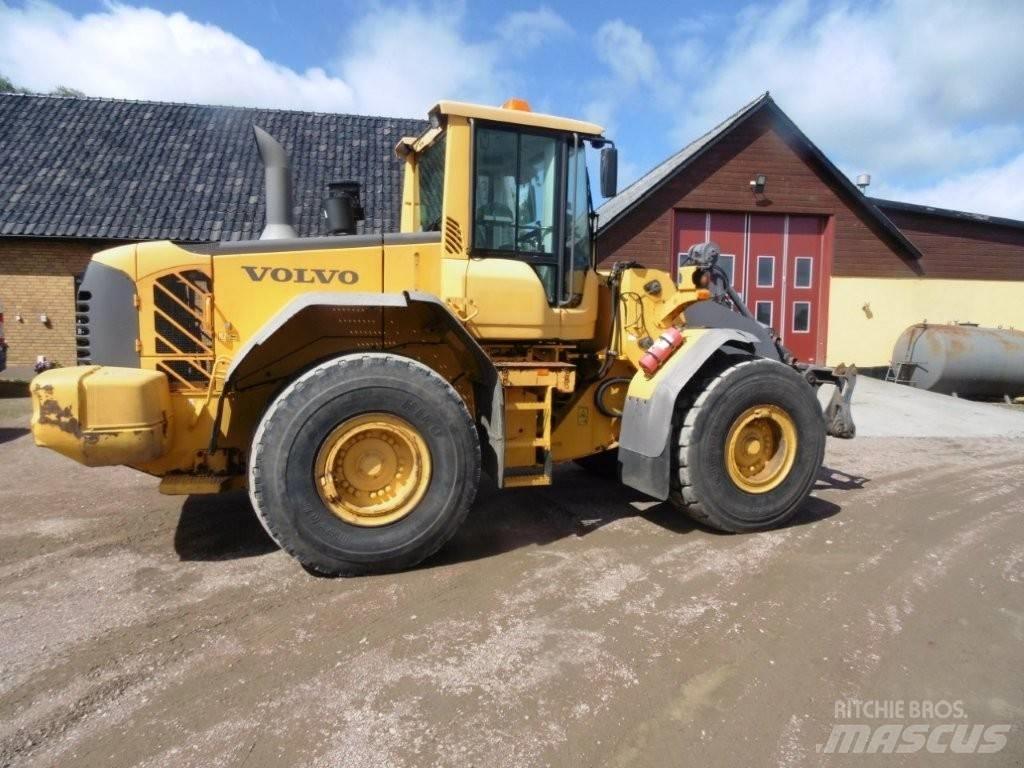 Volvo L 120 F 轮式装载机