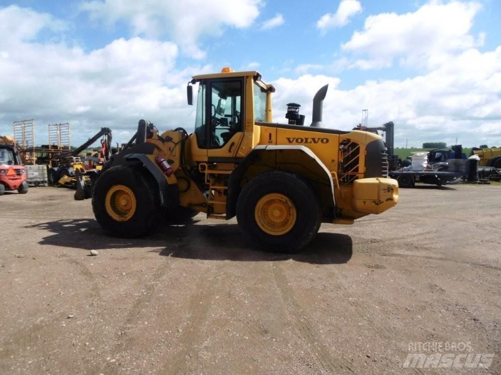 Volvo L 120 F 轮式装载机