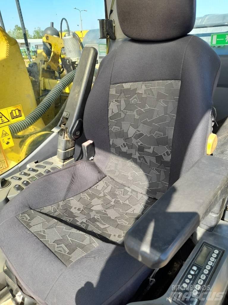 Komatsu PC 290 NLC-8 履带挖掘机