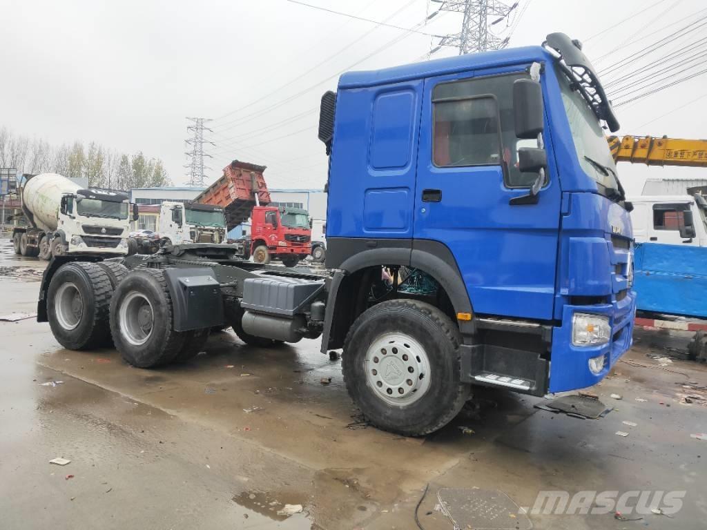Howo 375 6x4 牵引车