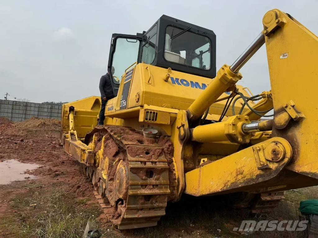 Komatsu D 375 A 履带式推土机
