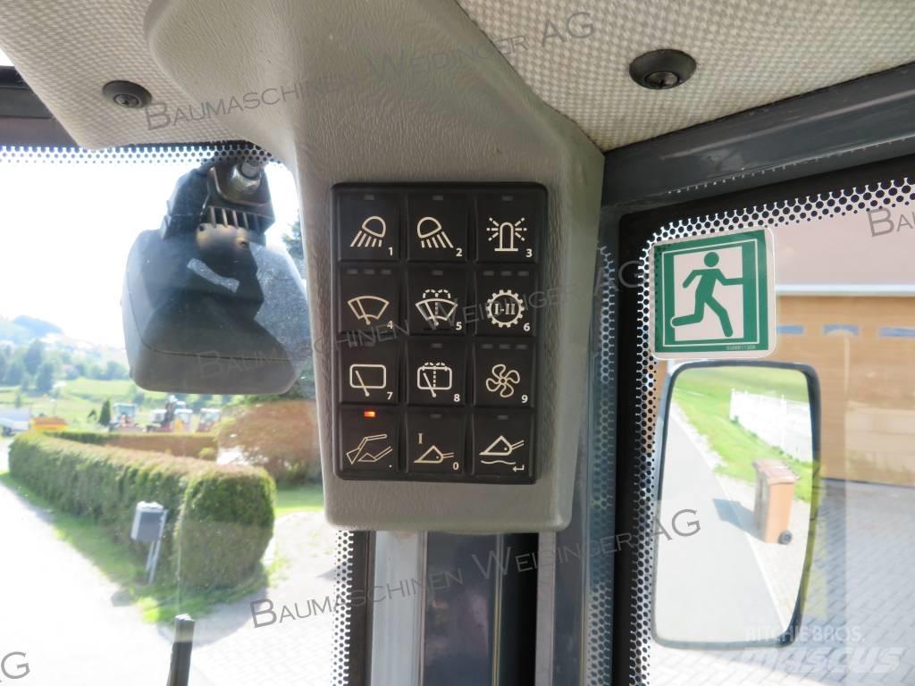 Yanmar V 80 轮式装载机