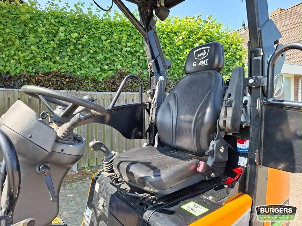 GiANT G1500 X-TRA 小型装载机