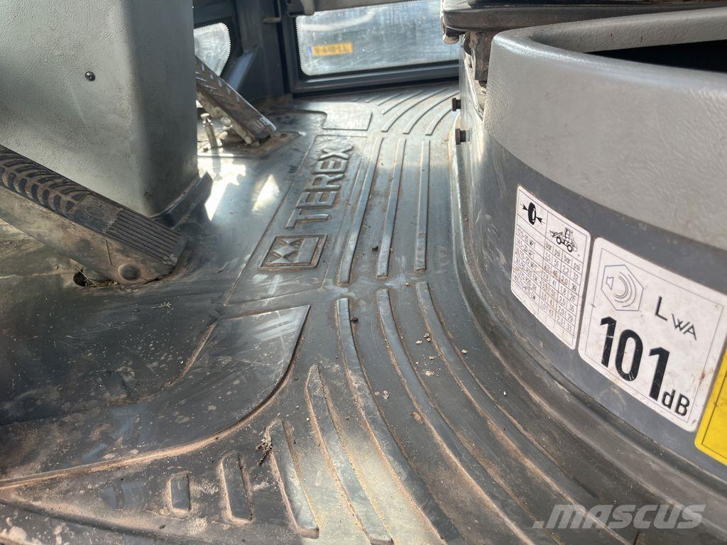 Terex TL100 轮式装载机