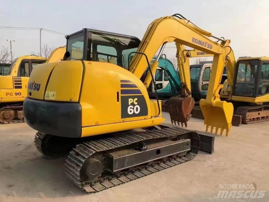 Komatsu PC60-8 小型挖掘机