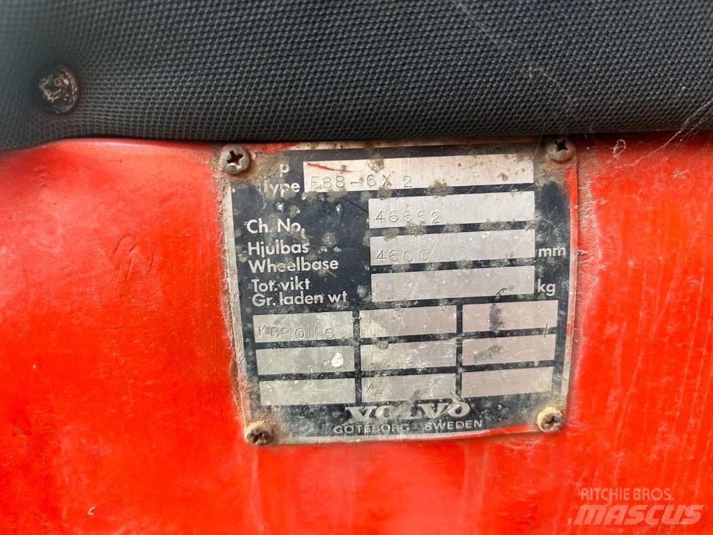 Volvo F 88 自卸式货车
