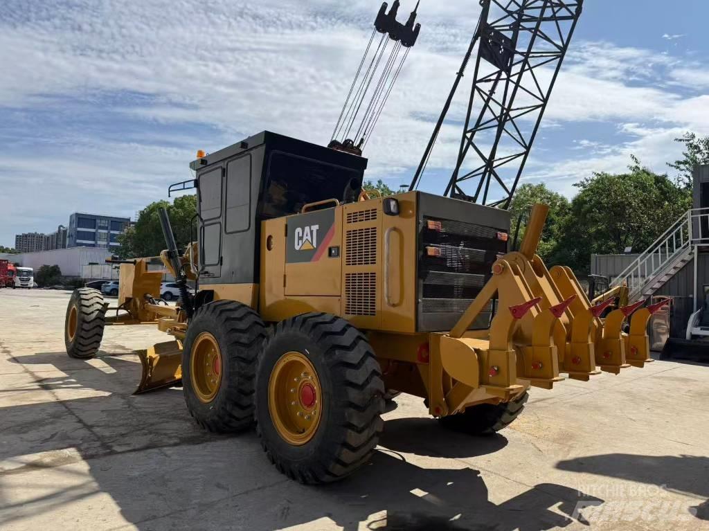 CAT 140 H 平地机/推土机