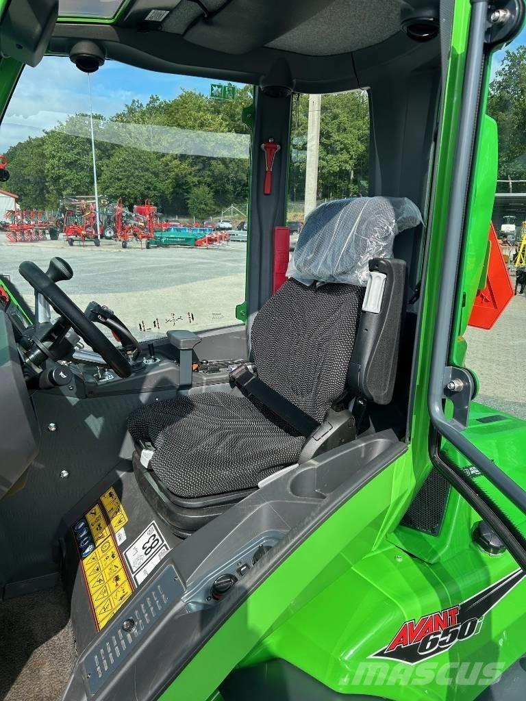 Avant 650 i 滑移装载机
