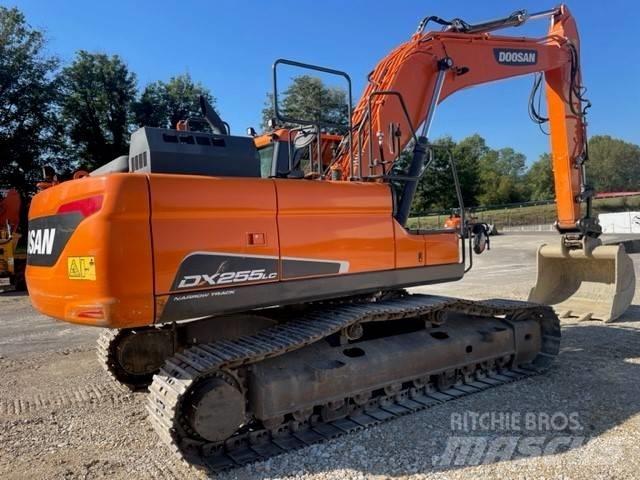 Doosan DX255LC-5 履带挖掘机