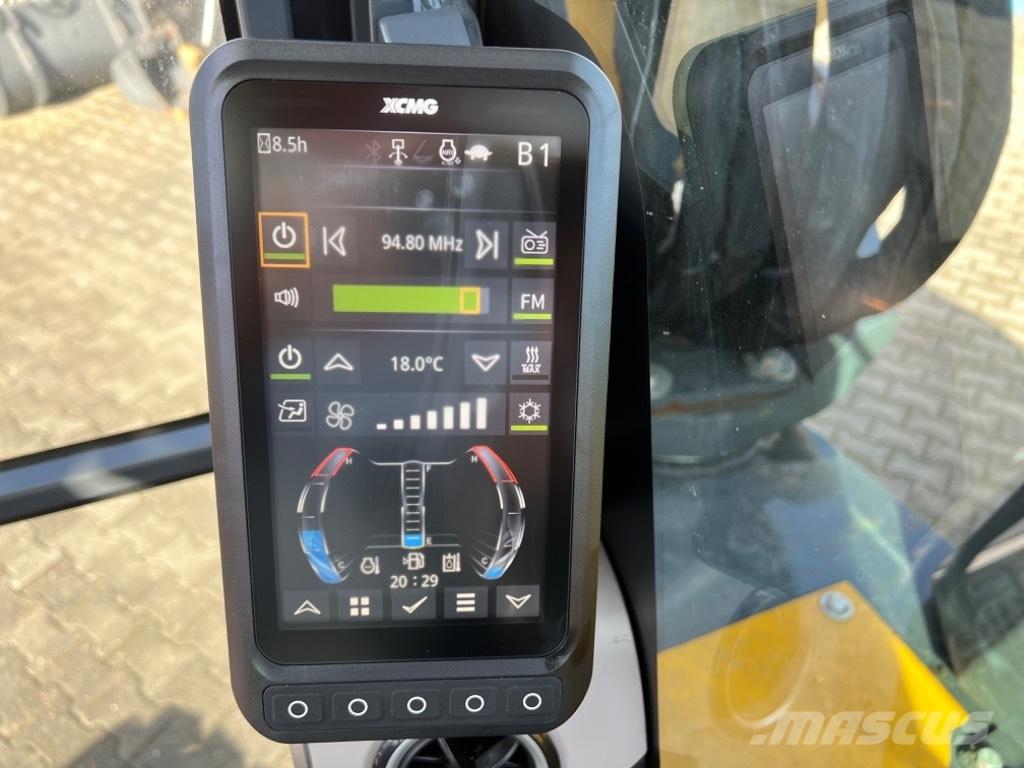 XCMG XE 80 E 中型挖掘机