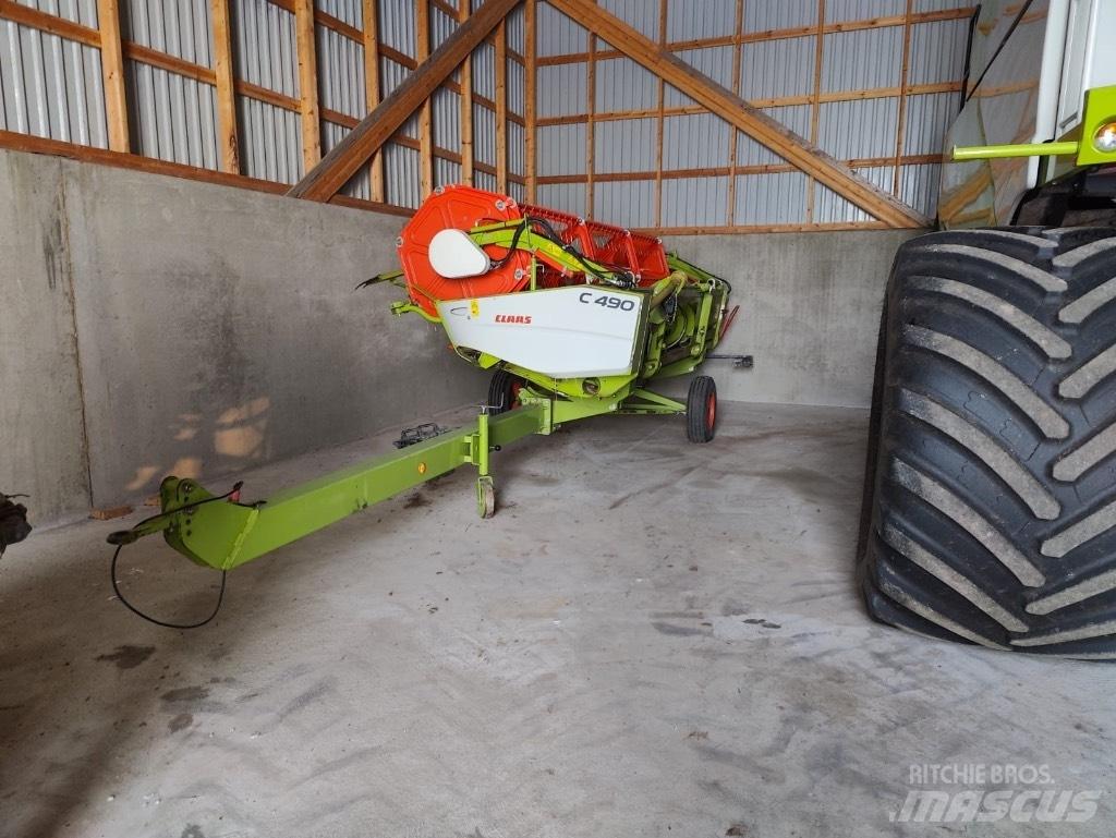 CLAAS Tucano 320 联合收割机