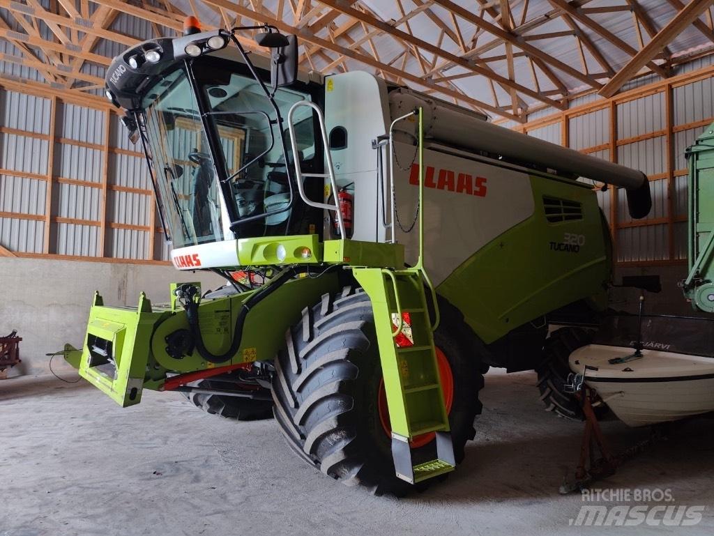 CLAAS Tucano 320 联合收割机
