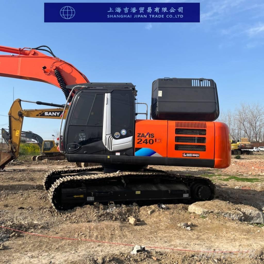 Hitachi ZX 240 履带挖掘机