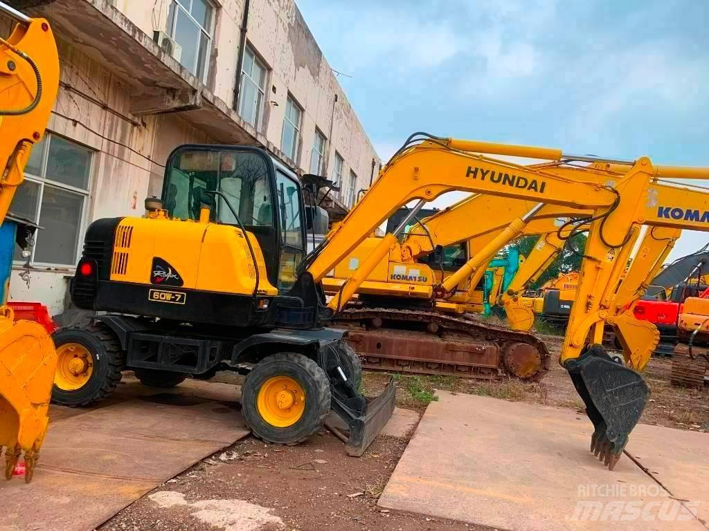 Hyundai Robex 60 W-7 轮式挖掘机