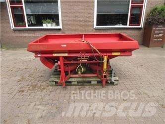 Lely Centerliner 矿物肥料撒播机