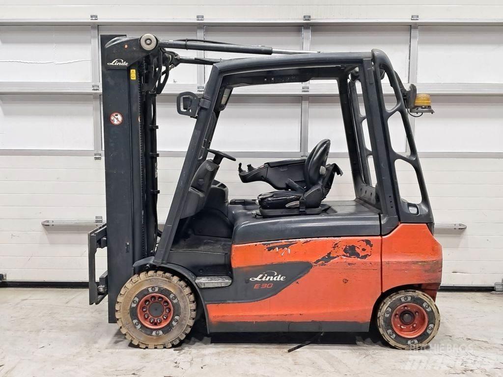 Linde E30L-01 电动叉车