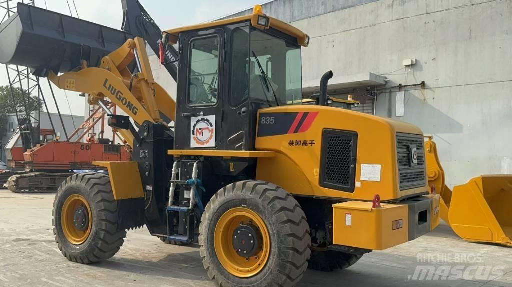 LiuGong CLG 835 轮式装载机