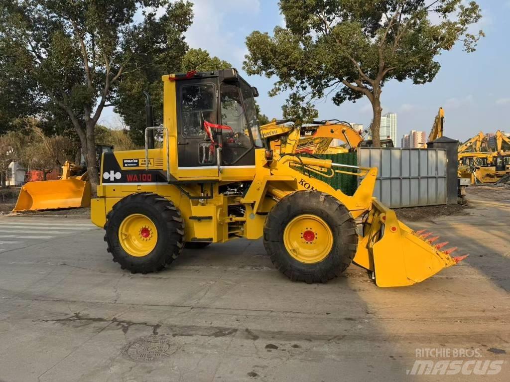 Komatsu WA100-1 轮式装载机