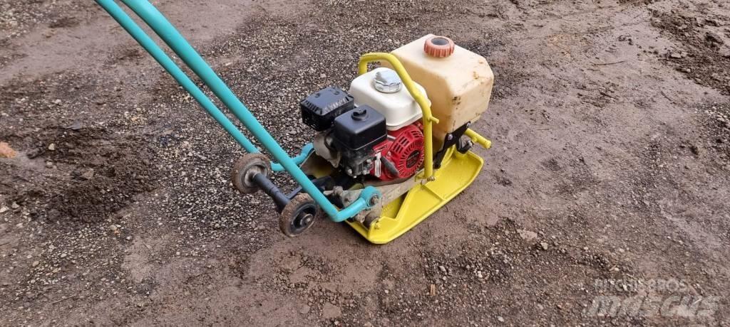 Ammann AVP 1240 平板夯