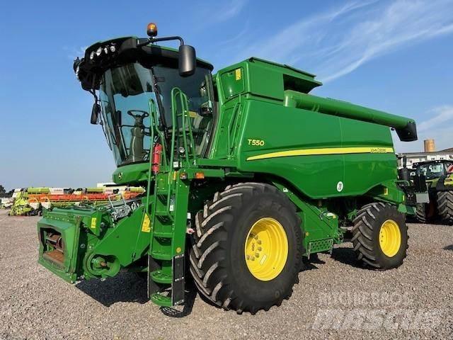 John Deere T 550 联合收割机