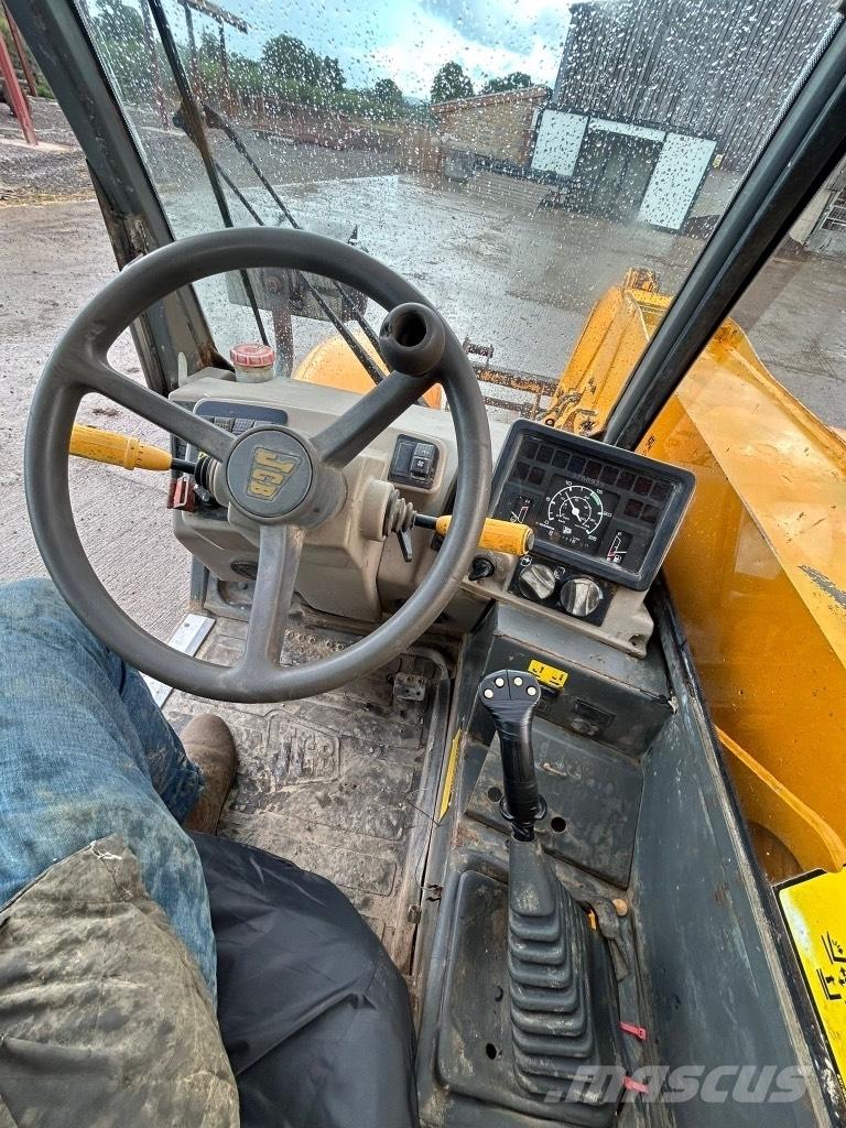JCB 530-70 伸缩臂叉装车|叉装车