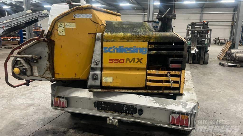 Schliesing 550 MX 林业拖车