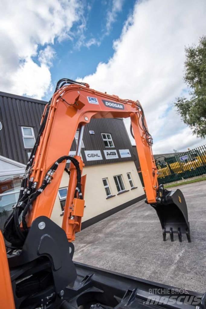 Doosan DX 85 R 中型挖掘机