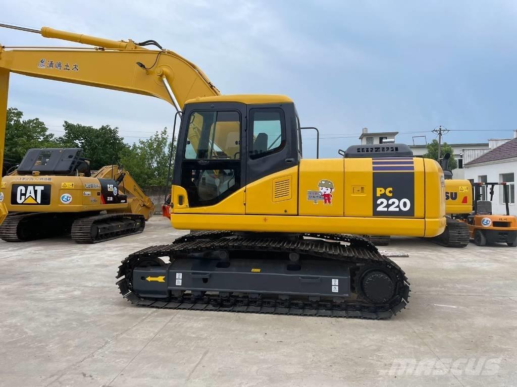 Komatsu pc220-7 履带挖掘机