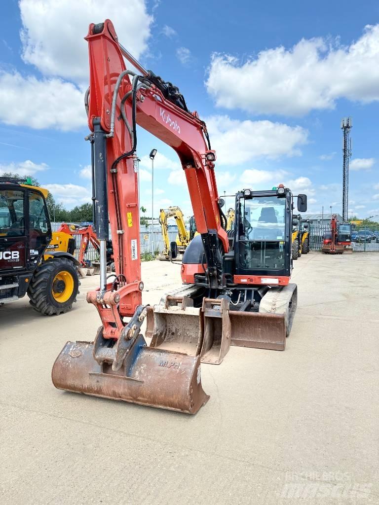 Kubota KX 080-4 中型挖掘机