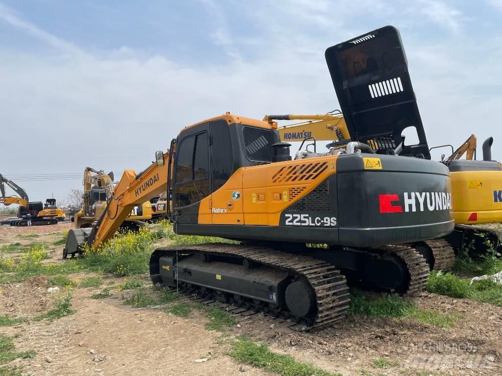 Hyundai 225LC-9S 履带挖掘机