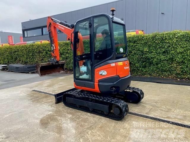 Kubota U 27-4 小型挖掘机