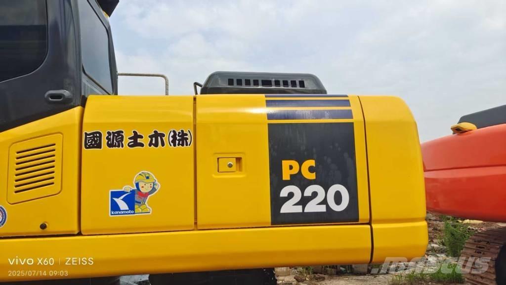 Komatsu PC 220-7 履带挖掘机