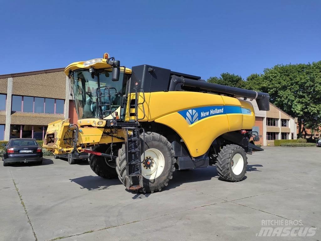 New Holland CX 760 联合收割机