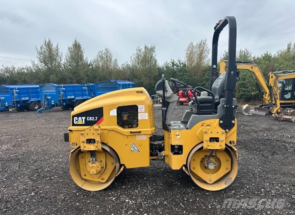 CAT CB 2.7 双轮压路机