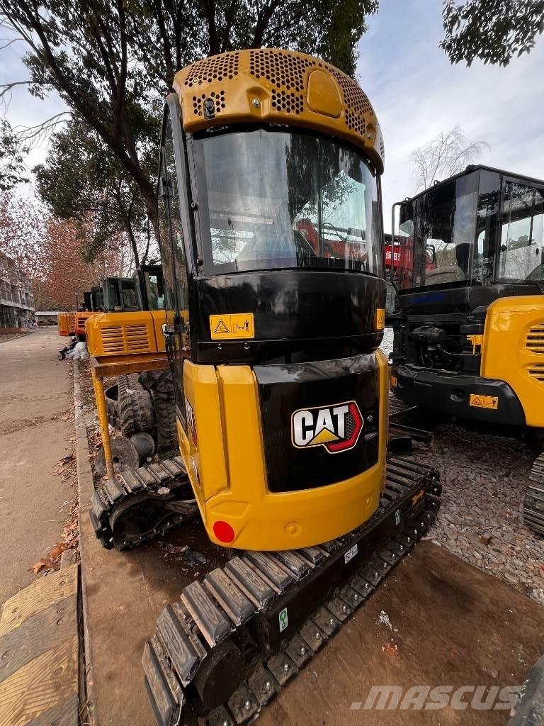 CAT 302 履带挖掘机