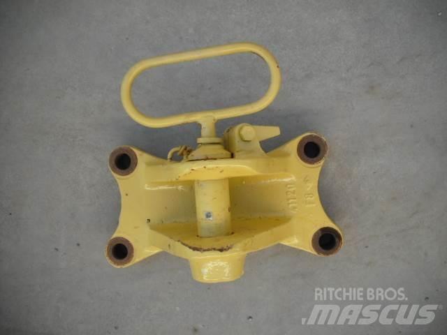Komatsu D51 履带式推土机