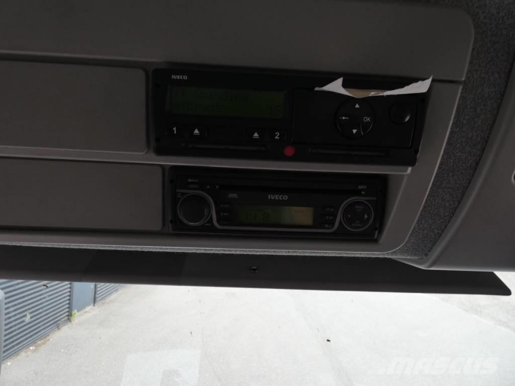 Iveco 90E 22 厢式货车
