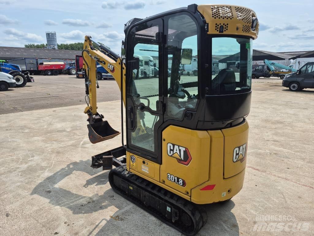CAT 301.8 小型挖掘机