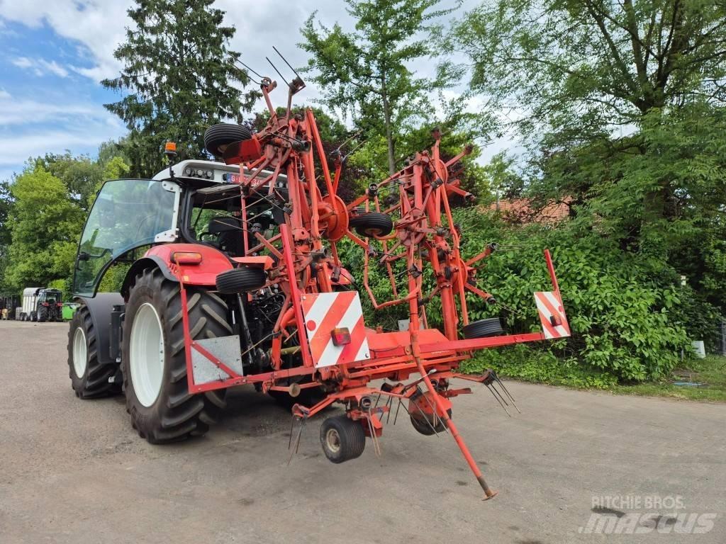 Kuhn GF 8501 MHO 犁耙和摊草机