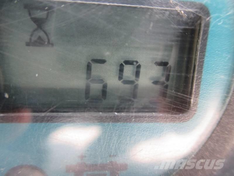 Haulotte Compact 14 剪叉式升降机