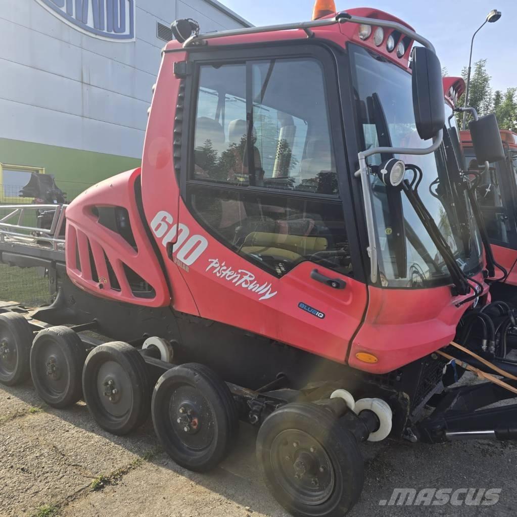 Kässbohrer PB 600 铲雪车