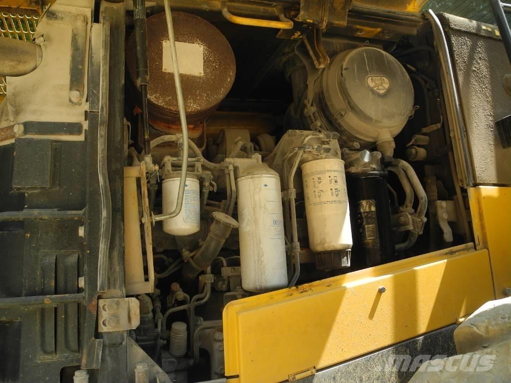 Komatsu WA 470-6 轮式装载机