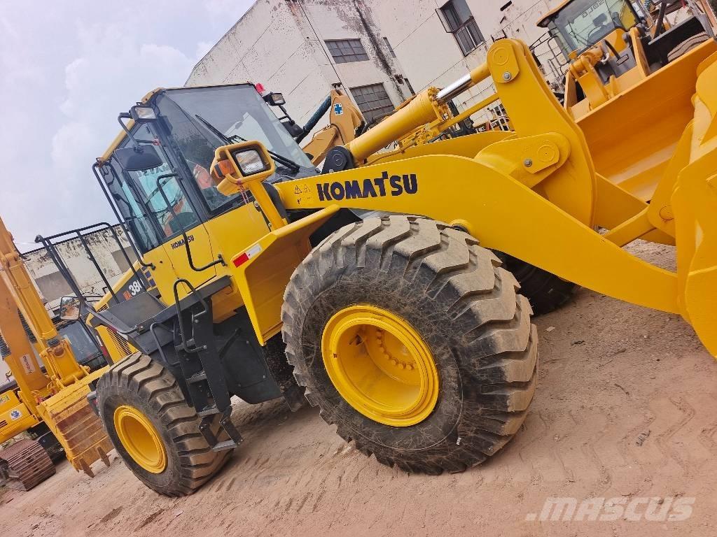 Komatsu WA 380 履带挖掘机