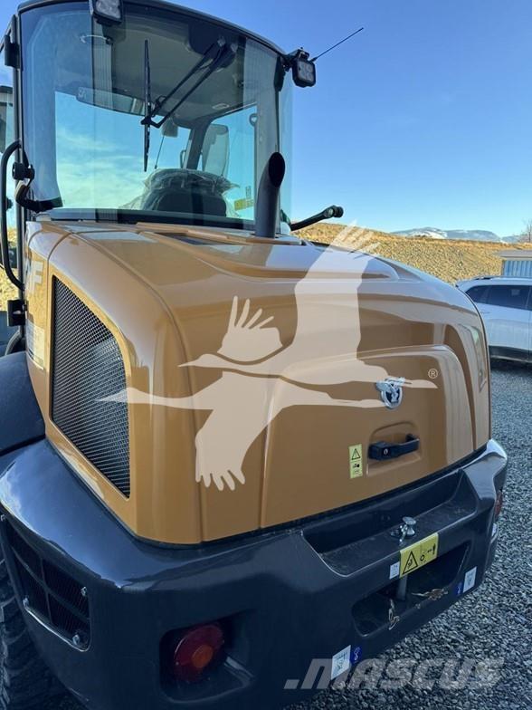 CASE 221F 轮式装载机